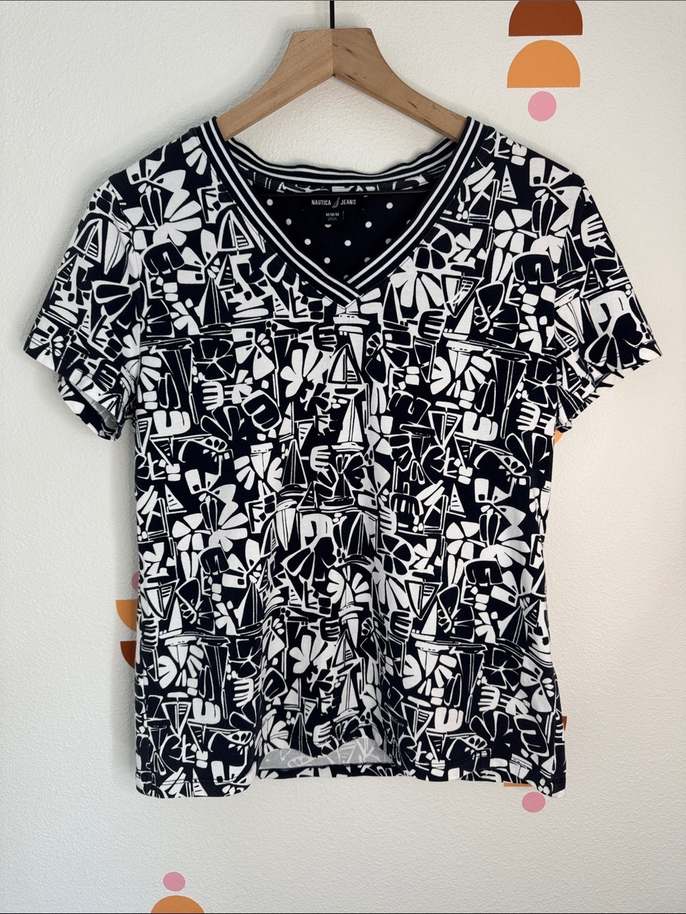 Nautica Black & White V-Neck Short Sleeve Top - Abstract Print N0168
